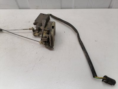 Замок двери Volvo 460
