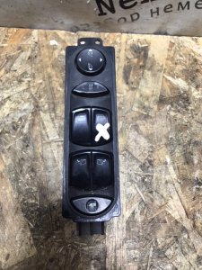 Блок управления стеклоподъемниками Mercedes Vito 2004 639