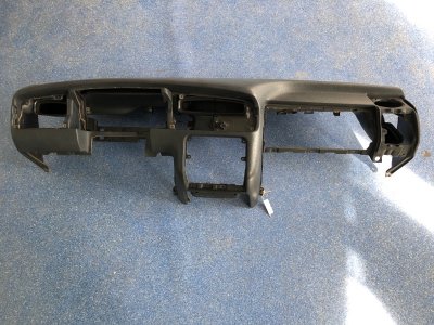 Панель приборов ( торпедо ) Volkswagen Golf 3
