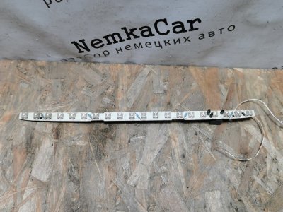 Дополнительный стоп-сигнал Volkswagen Tiguan 2010 5N1