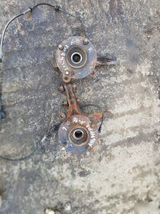 Поворотный кулак Nissan Almera N16