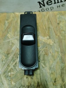 Кнопка стеклоподъемника Mercedes Vito 2012 639 рест