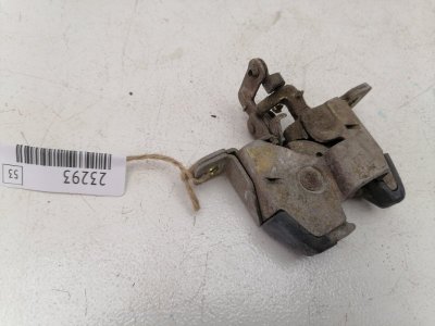 Замок багажника Volvo 460