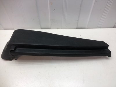 Держатель полки Volkswagen Golf 3