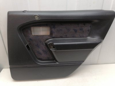 Обшивка двери Volvo 460