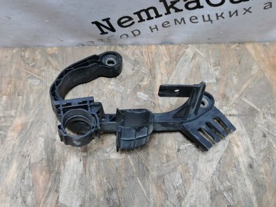 Кронштейн крепления стартера Volkswagen Tiguan 2010 5N1