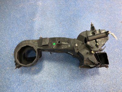 Корпус отопителя ( печки ) Volkswagen Golf 3
