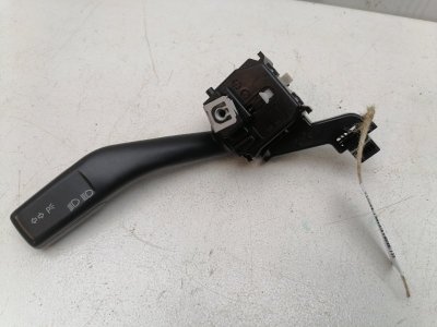 Переключатель поворотов Volkswagen Golf 5