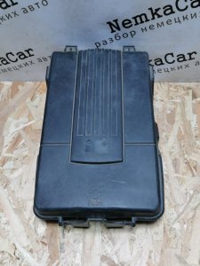 Крышка аккумулятора Volkswagen Tiguan 2010 5N1