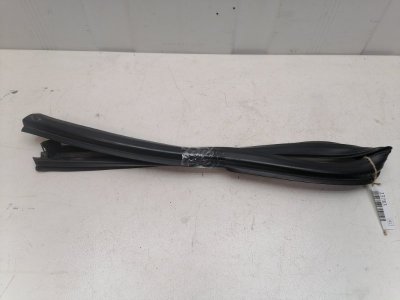 Уплотнитель двери Chevrolet Lanos