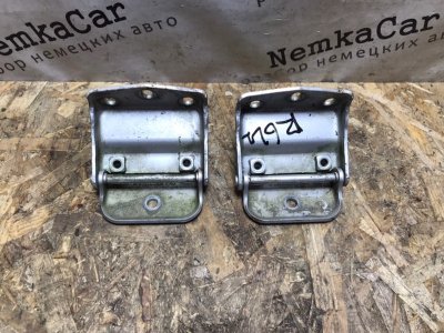 Петли двери багажника Mercedes Vito 2010 639 рест