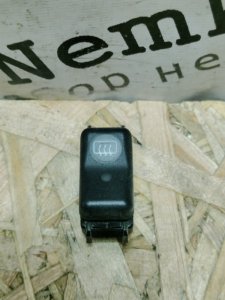 Кнопка обогрева стекла Mercedes E-Classe W124 1992