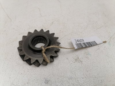 Шестерня заднего хода Skoda Octavia VW AUDI