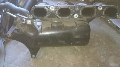 Впускной коллектор Toyota Corolla E120