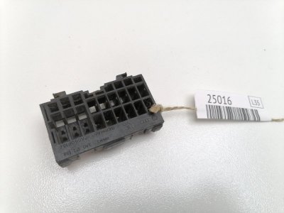 Клемма ( разъем ) Volkswagen Transporter T4