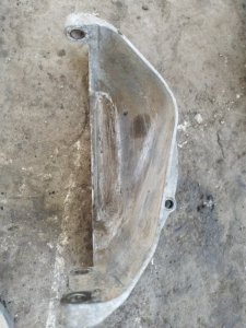 Кожух маховика Toyota carina 1993 ST190