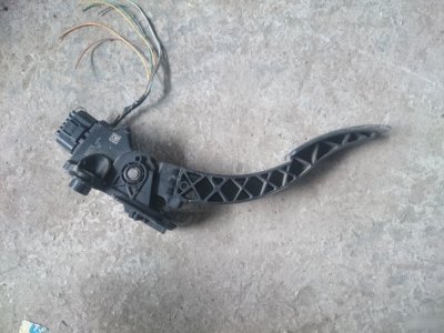 Педаль газа Mitsubishi Lancer 10