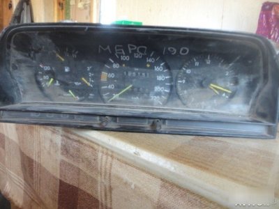 Щиток приборов Mercedes 190 W201