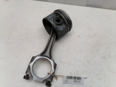 Шатун с поршнем Audi 100 C3
