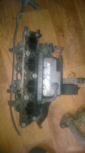Впускной коллектор Opel Astra H 2004