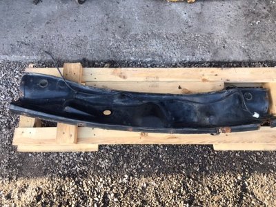 Водосток под жабо Mercedes Vito 2004 639