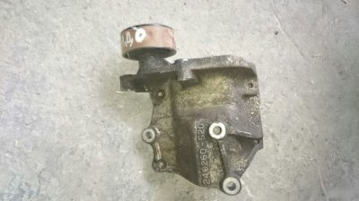 Кронштейн кондиционера Toyota Land Cruiser Prado 120