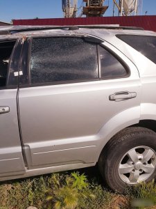 Дверь Kia Sorento 1 2002-2009