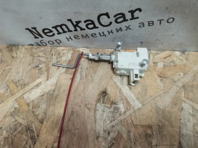 Замок лючка бензобака AUDI A6 C5 1998 C5