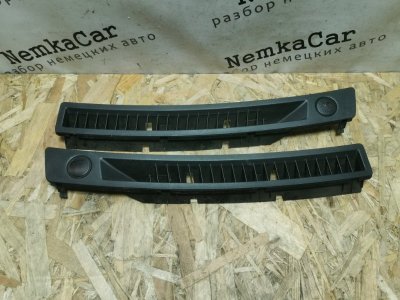 Решетка обдува лобового стекла INFINITI FX35/QX70 2008 S51