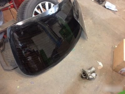 Стекло с обогревом Kia Spectra 2008
