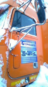 Дверь Freighliner