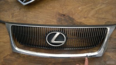 Решетка радиатора Lexus RX350