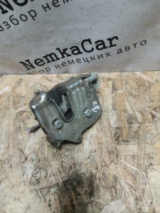 Замок двери Mercedes E-Classe W124 1992