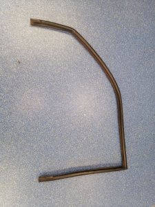 Уплотнитель стекла двери Chery Amulet A15