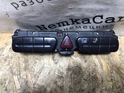 Кнопка аварийной сигнализации Mercedes C-Class 2000 W203
