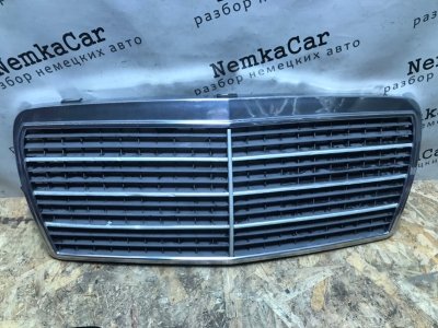 Решетка радиатора Mercedes E-Classe 1993 W124 250D