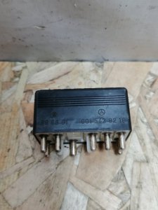 Реле вентилятора Mercedes E-Classe W124 1994 Седан