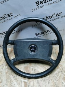 Руль Mercedes E-Classe W124 1992