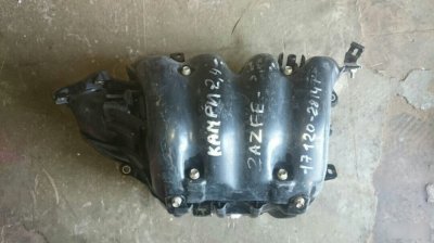 Впускной коллектор Toyota Camry