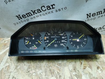 Щиток приборов Mercedes E-Classe W124 1992