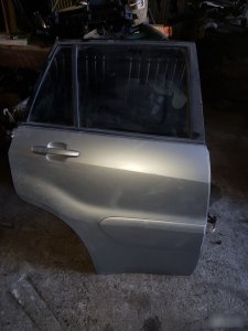 Дверь Toyota RAV4 2000-2005