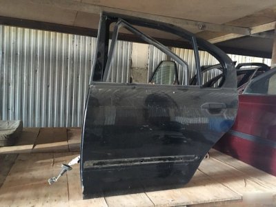 Дверь Nissan Primera P10