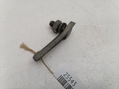 Крепление Volkswagen Passat B4