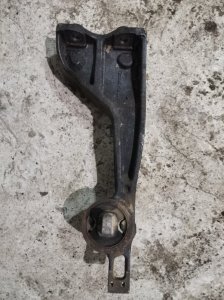 Кронштейн редуктора Mercedes Vito 2007 639