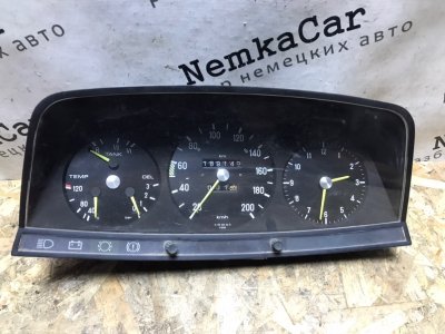 Щиток приборов Mercedes w123 1983 Седан