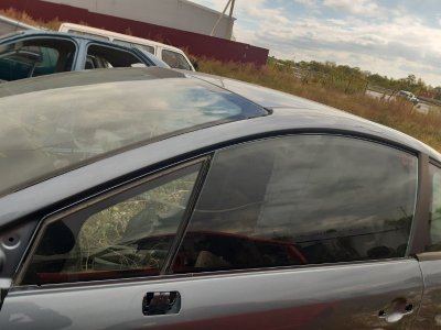 Стекло двери Citroen С4