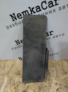 Подставка под ногу Volkswagen Tiguan 2010 5N1