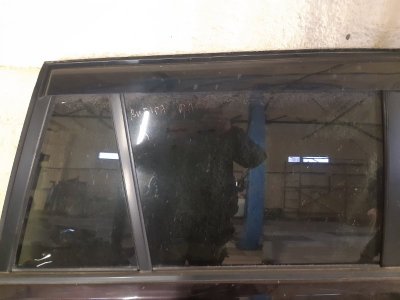 Стекло двери Suzuki Grand Vitara 2008