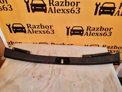 Накладка замка багажника Lexus RX 2000 300
