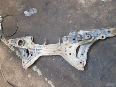Подрамник Chery Bonus A13